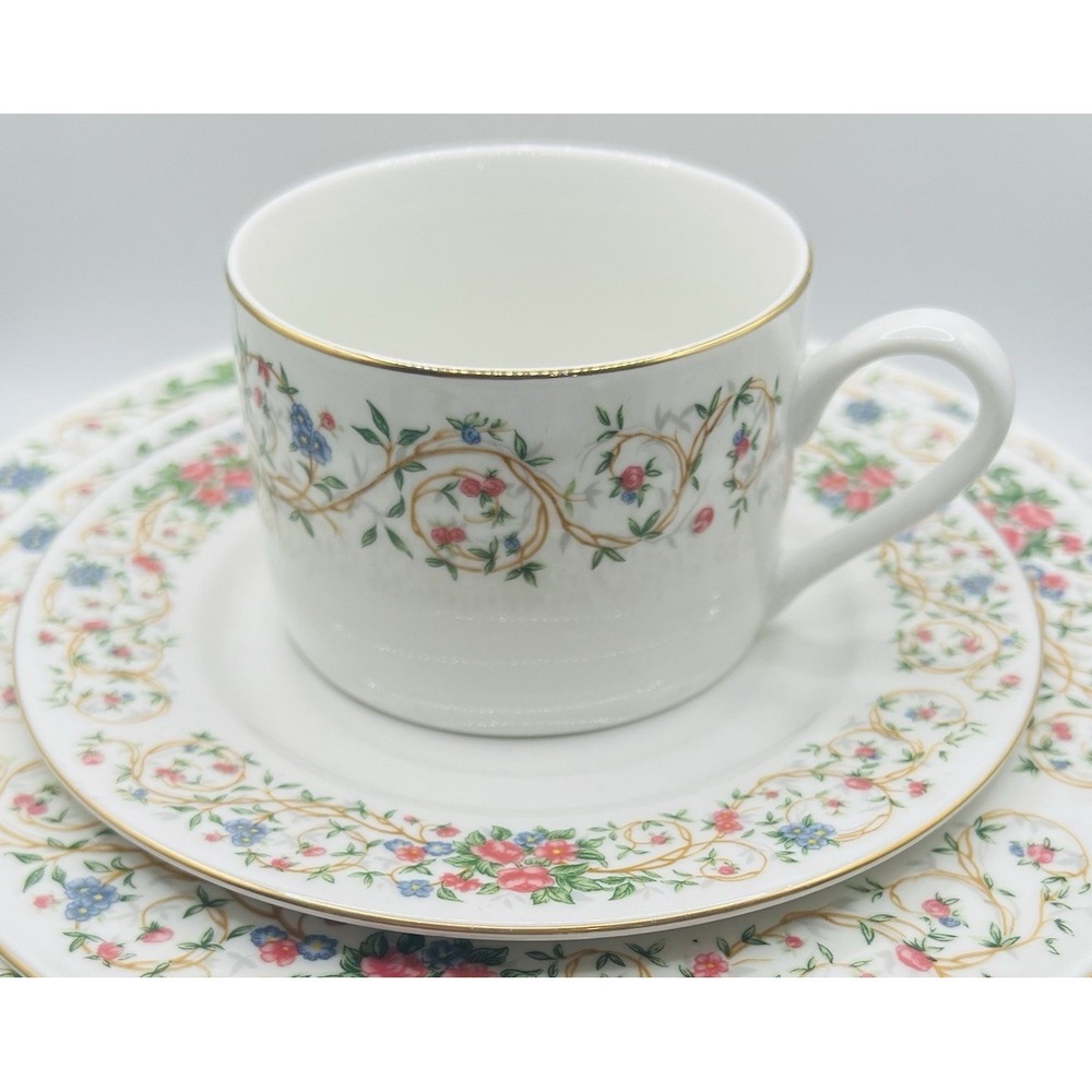 Farberware Monaco Cup & Saucer Set Fine China Floral Gold Trim White Vintage